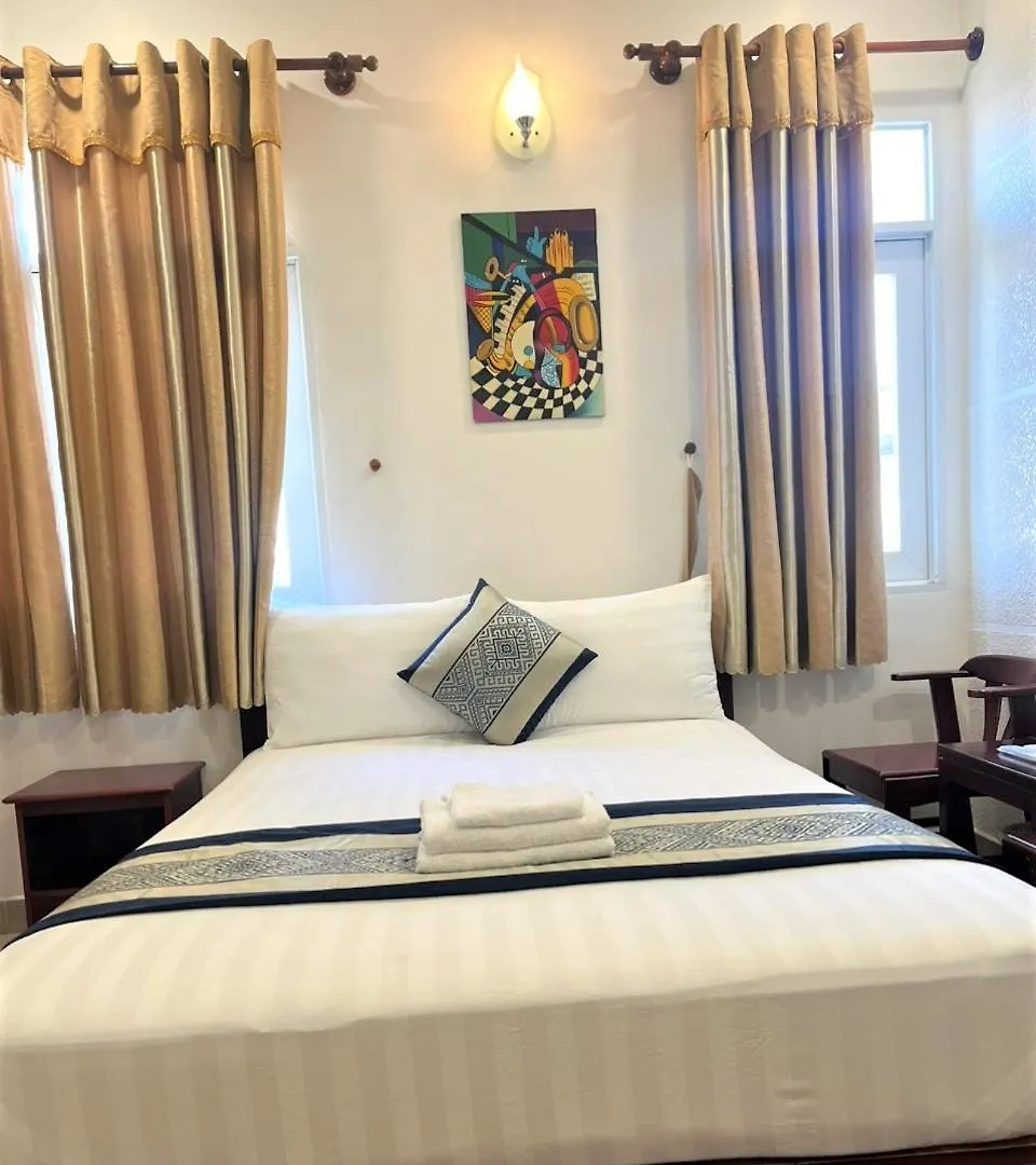 Dinh Dinh 2 Airport Hotel Ho Chi Minh City Vietnam