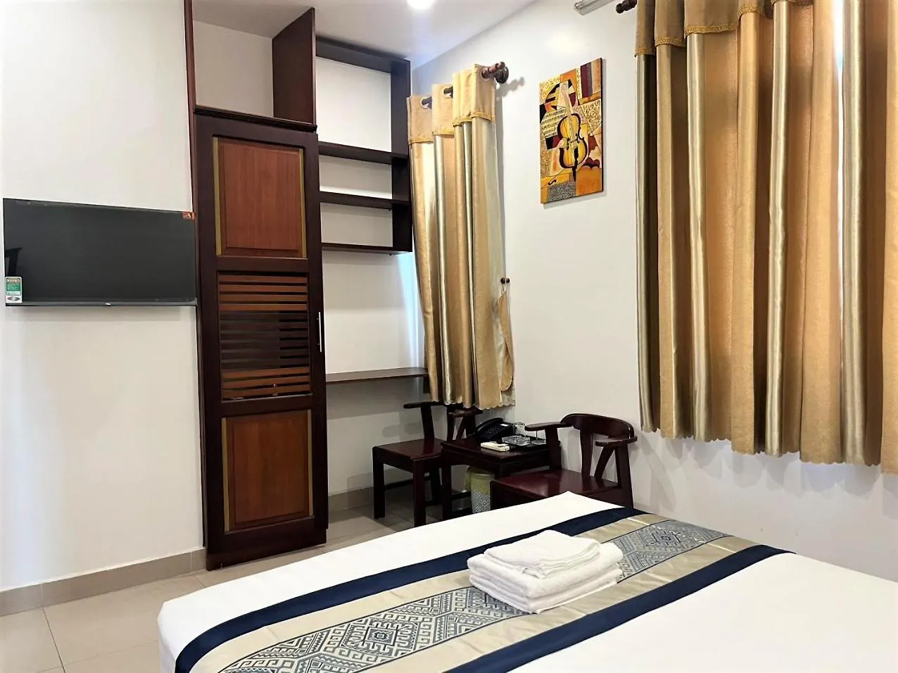 Dinh Dinh 2 Airport Hotel Ho Chi Minh City 2*,  Vietnam